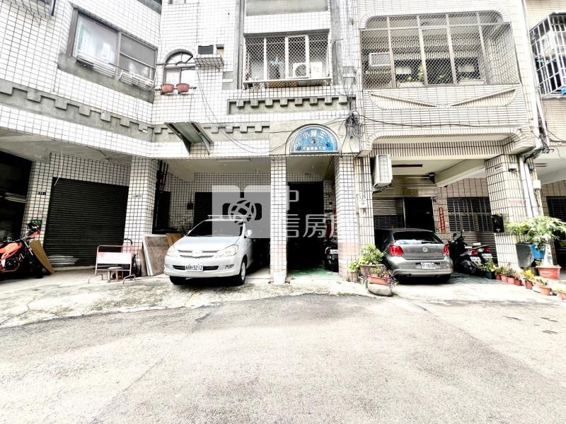 西區近英士公園旁收租四大套房房屋室內格局與周邊環境