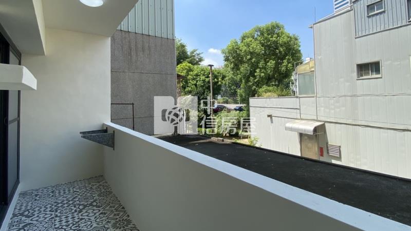 中科世貿電梯大三房車位房屋室內格局與周邊環境