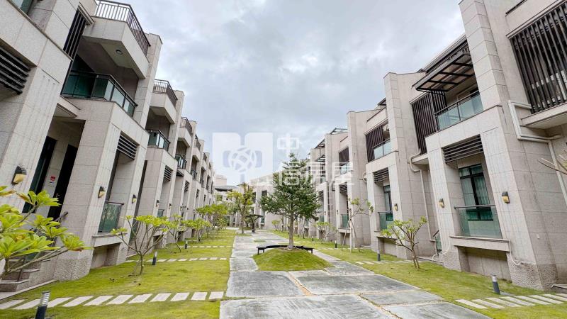 縣政高鐵科技三特區大別墅房屋室內格局與周邊環境