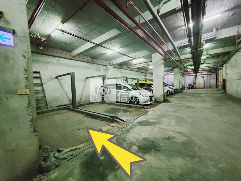 東平商圈精美四房車位房屋室內格局與周邊環境