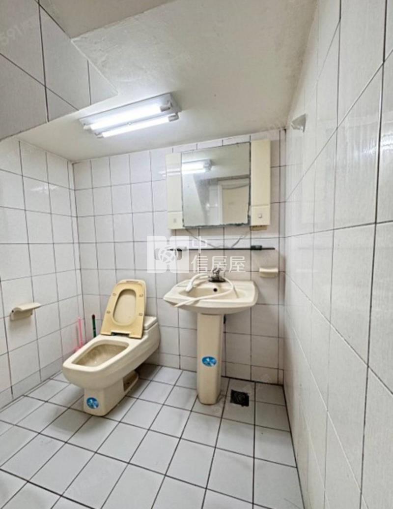 渴望園區旁別墅房屋室內格局與周邊環境