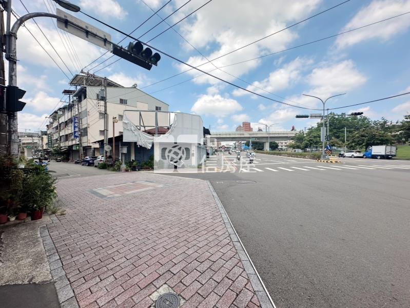 東區樂成宮角間透店房屋室內格局與周邊環境