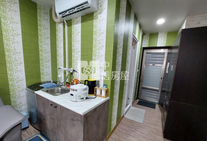 公園路低總價電梯大套房房屋室內格局與周邊環境