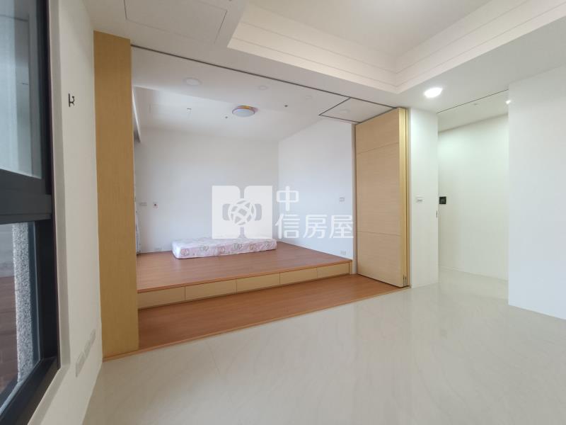 【奔馳】英橋帝苑高樓層景觀2+1房雙車位房屋室內格局與周邊環境