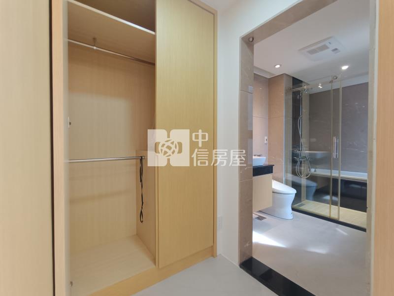 【奔馳】英橋帝苑高樓層景觀2+1房雙車位房屋室內格局與周邊環境