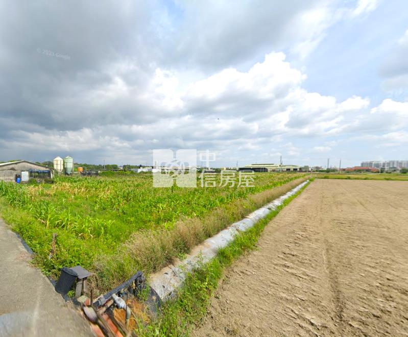 新市有一塊農地很正很便宜房屋室內格局與周邊環境