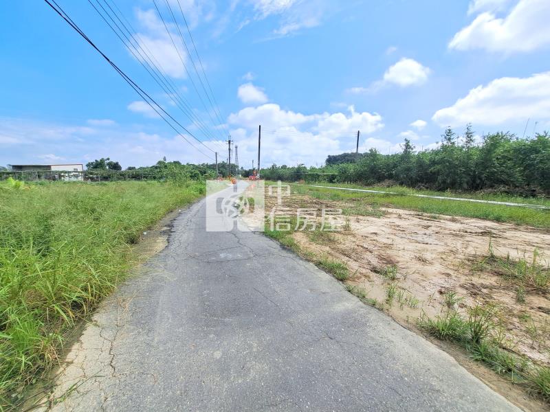新埔雙面臨路有水電美農地房屋室內格局與周邊環境