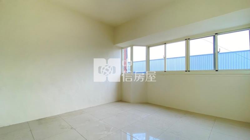 大里軟體園區大四房二樓美寓房屋室內格局與周邊環境