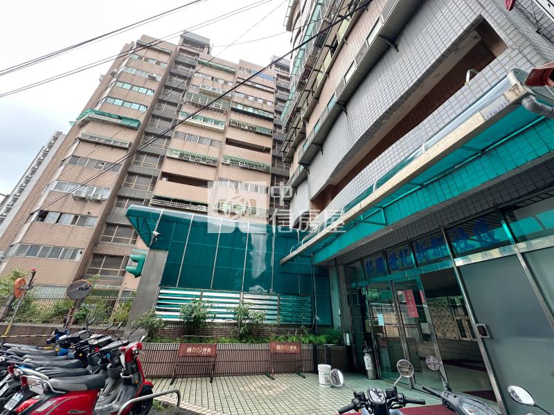 邦國世紀整新三房車房屋室內格局與周邊環境