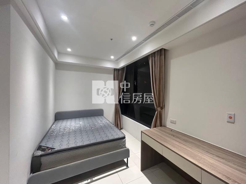 雲世代精美二房車房屋室內格局與周邊環境