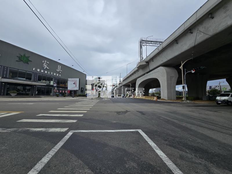 潭子東寶住辦倉儲鋼構透天(專任)房屋室內格局與周邊環境