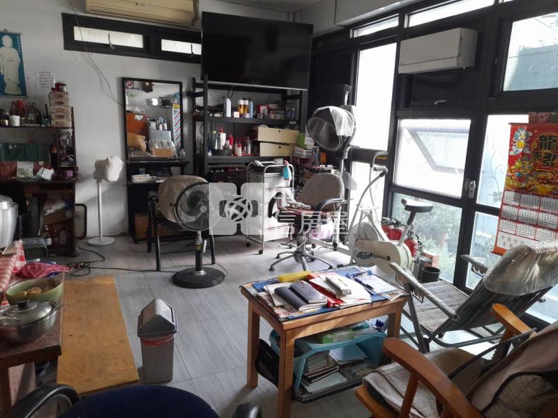 南區賢南街透天宅房屋室內格局與周邊環境