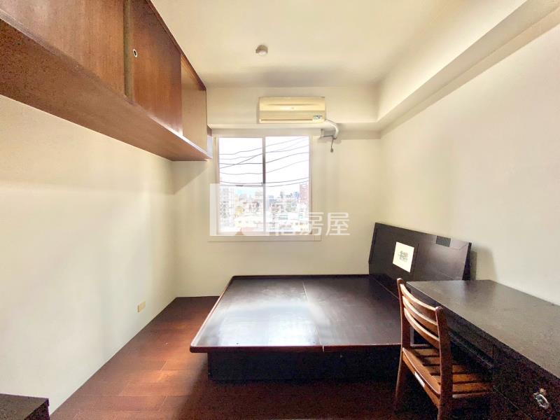 五期名宅3房平車房屋室內格局與周邊環境