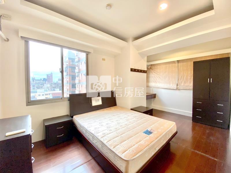 五期名宅3房平車房屋室內格局與周邊環境