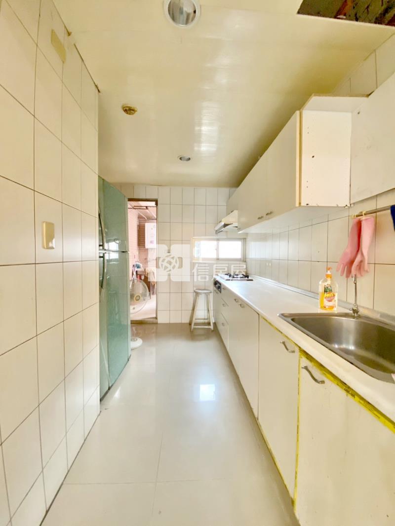 五期名宅3房平車房屋室內格局與周邊環境