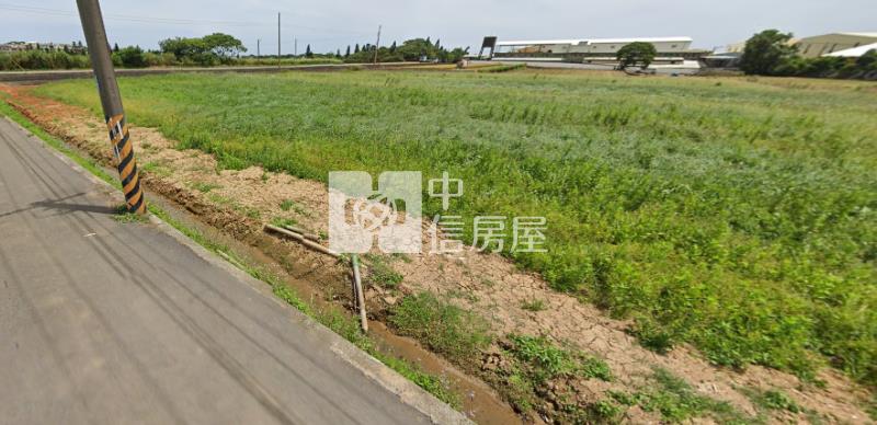 山上段大面寬角地房屋室內格局與周邊環境