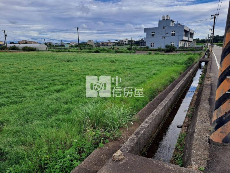 山上段大面寬角地房屋室內格局與周邊環境