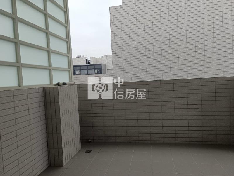 東山新東路全新店面透天房屋室內格局與周邊環境