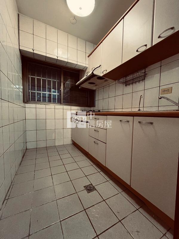 美術館高樓三房房屋室內格局與周邊環境
