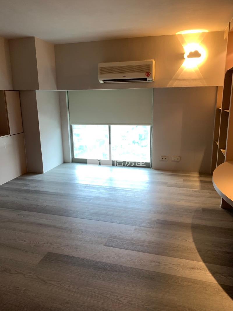 寶山名邸3+1房房屋室內格局與周邊環境