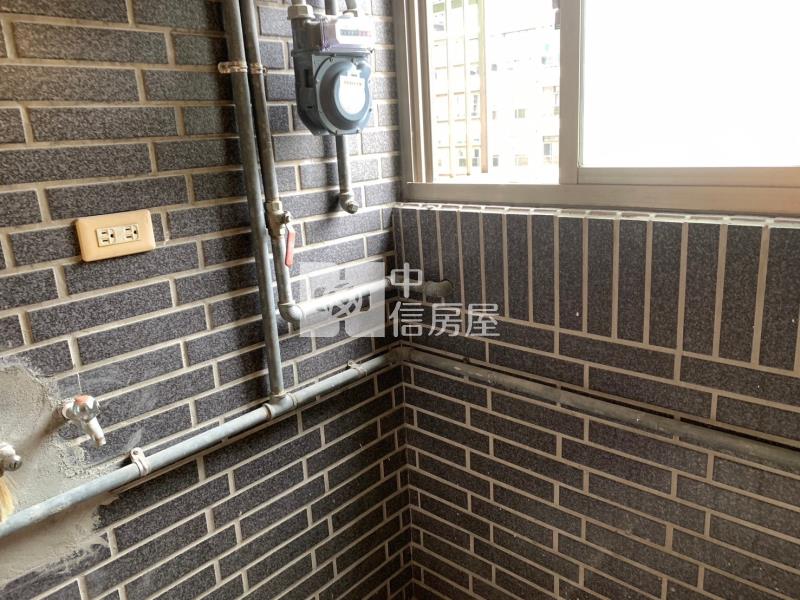 寶山名邸3+1房房屋室內格局與周邊環境
