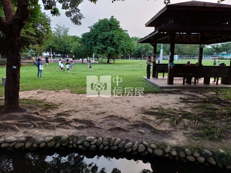 敦化公園幸福三房平車房屋室內格局與周邊環境