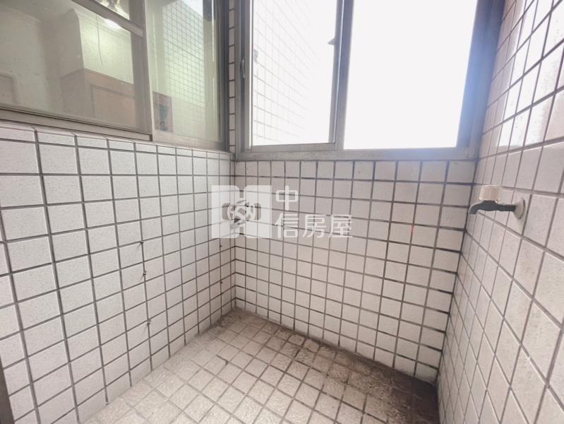 楊梅凱薩區三房平車房屋室內格局與周邊環境