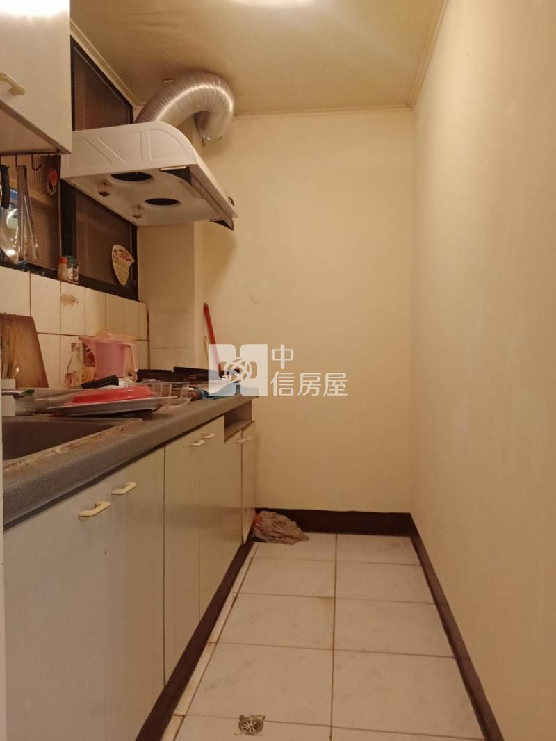 近體育園區.龍岡國小美兩房房屋室內格局與周邊環境