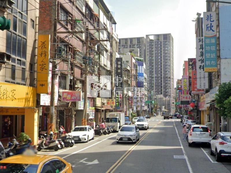 桃園站前南門市場多空間金店面房屋室內格局與周邊環境