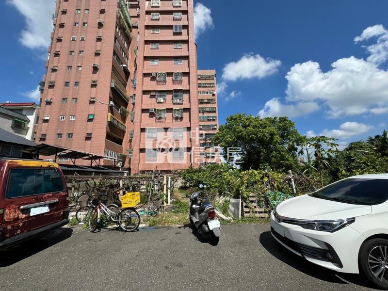 玉山路旁建地房屋室內格局與周邊環境