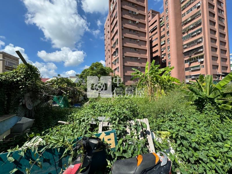 玉山路旁建地房屋室內格局與周邊環境