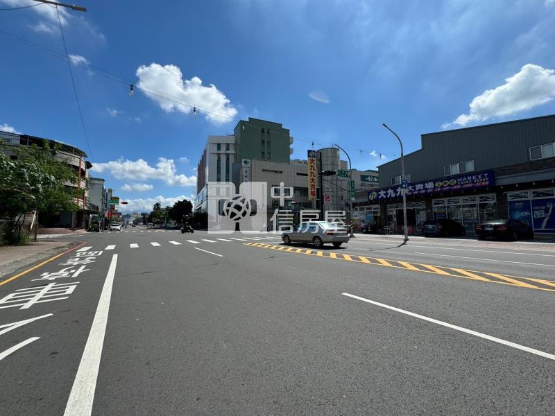 玉山路旁建地房屋室內格局與周邊環境