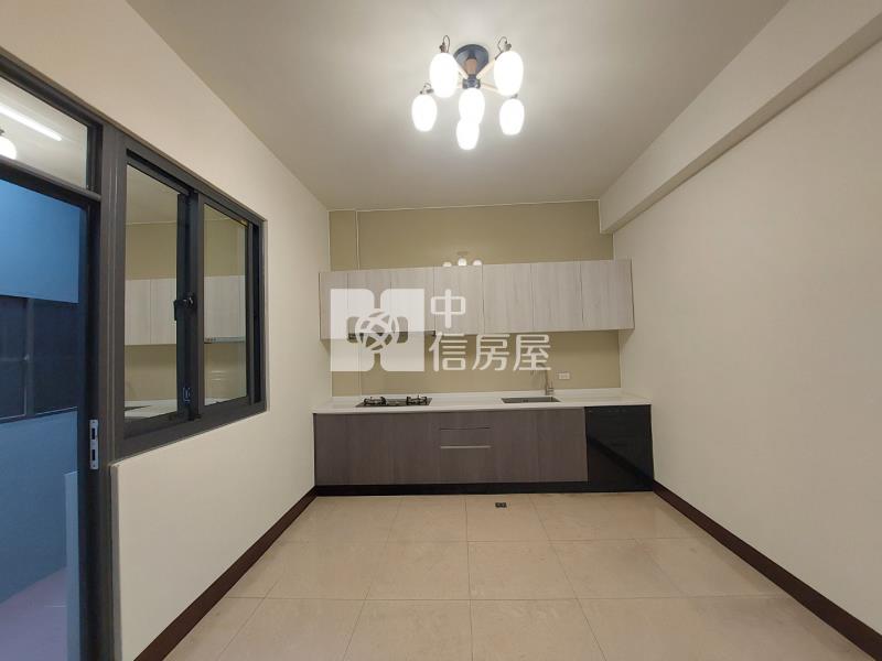 觀音區近新坡市區(大富路)透天房屋室內格局與周邊環境