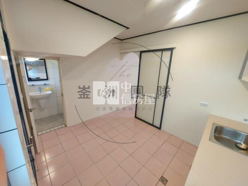 新屋永安國小邊間透天房屋室內格局與周邊環境