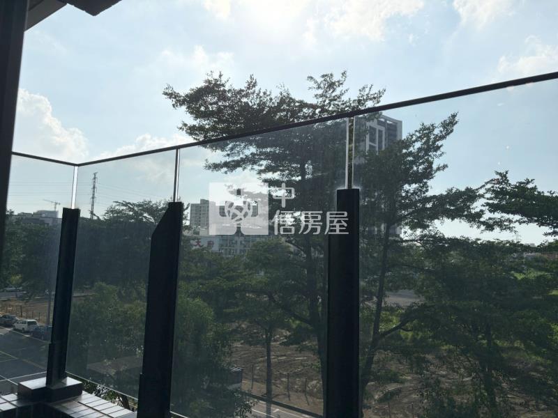 新東區上東城樣品3房輕屋齡大樓房屋室內格局與周邊環境