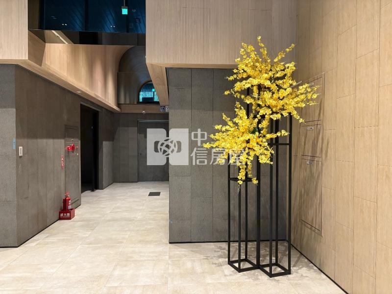 新東區上東城樣品3房輕屋齡大樓房屋室內格局與周邊環境