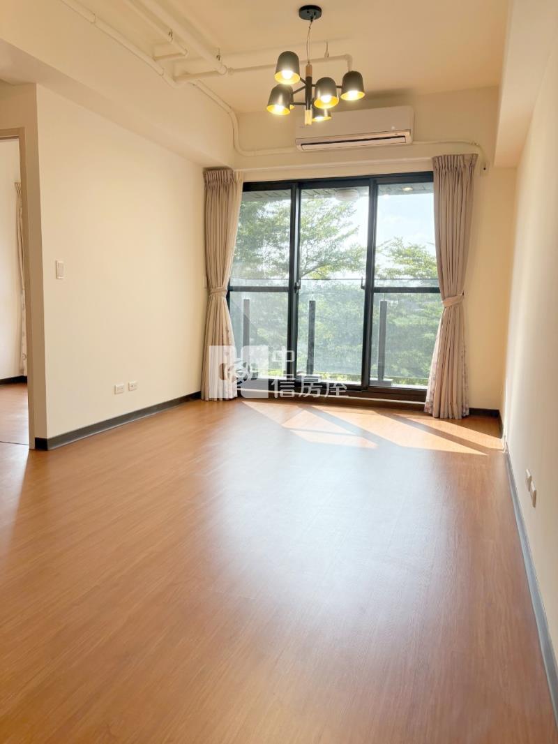 新東區上東城樣品3房輕屋齡大樓房屋室內格局與周邊環境