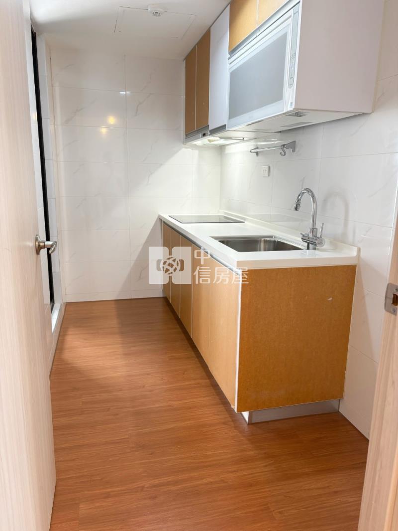 新東區上東城樣品3房輕屋齡大樓房屋室內格局與周邊環境