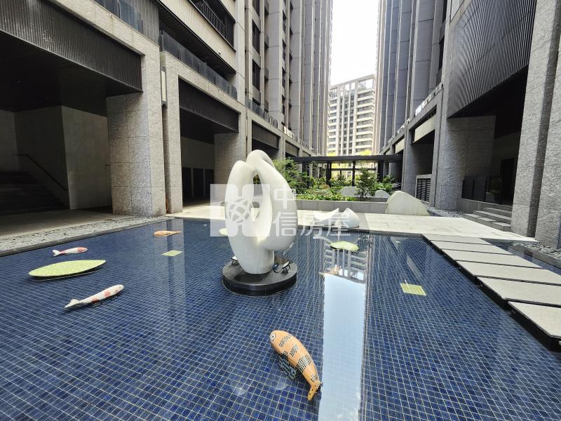 新橫濱2夢悅城大露台二房平車房屋室內格局與周邊環境