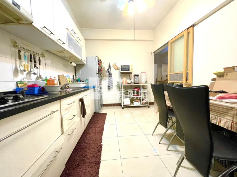 建國市場金店面房屋室內格局與周邊環境