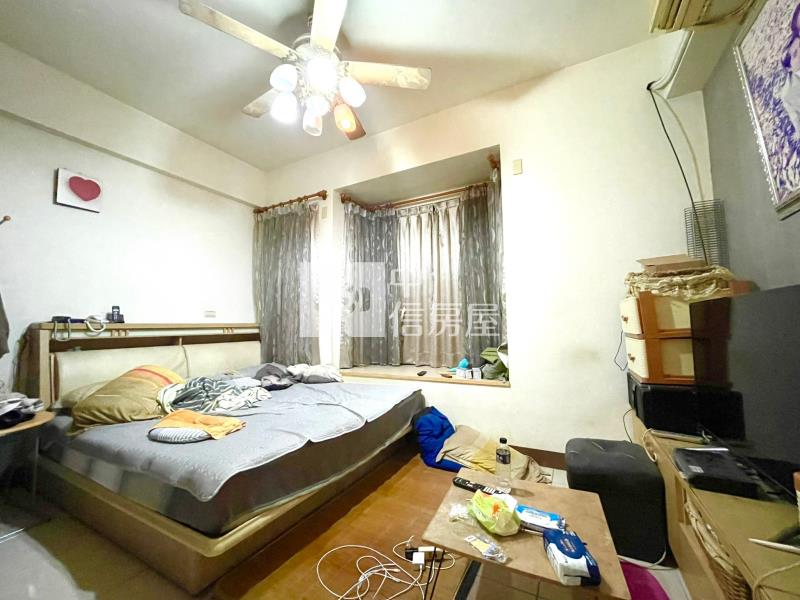 建國市場金店面房屋室內格局與周邊環境