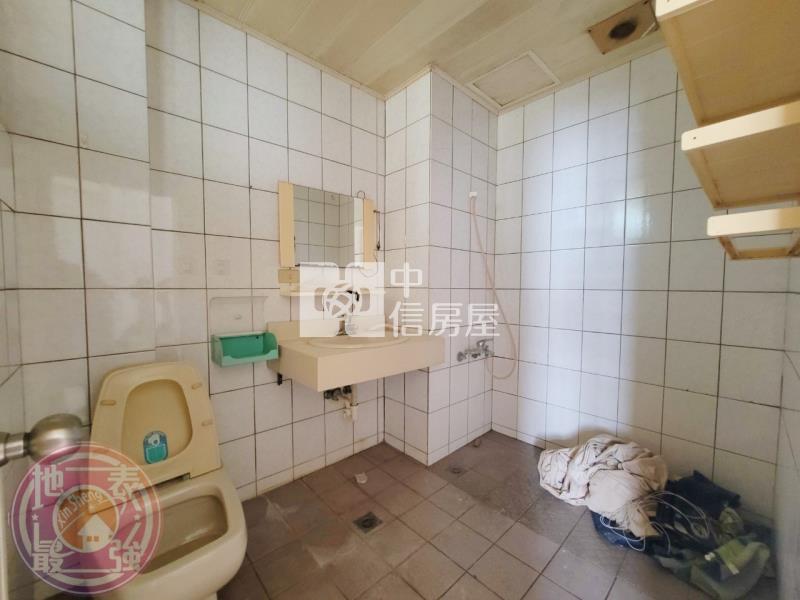 龍科低總價免整理透天房屋室內格局與周邊環境