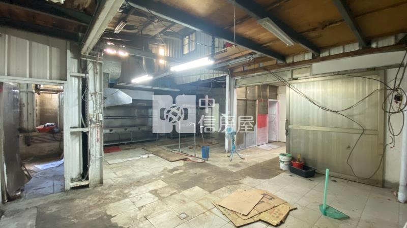 商業區大面寬店面房屋室內格局與周邊環境