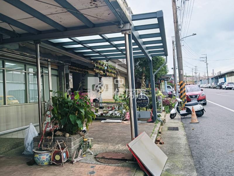 社區12米路店面房屋室內格局與周邊環境