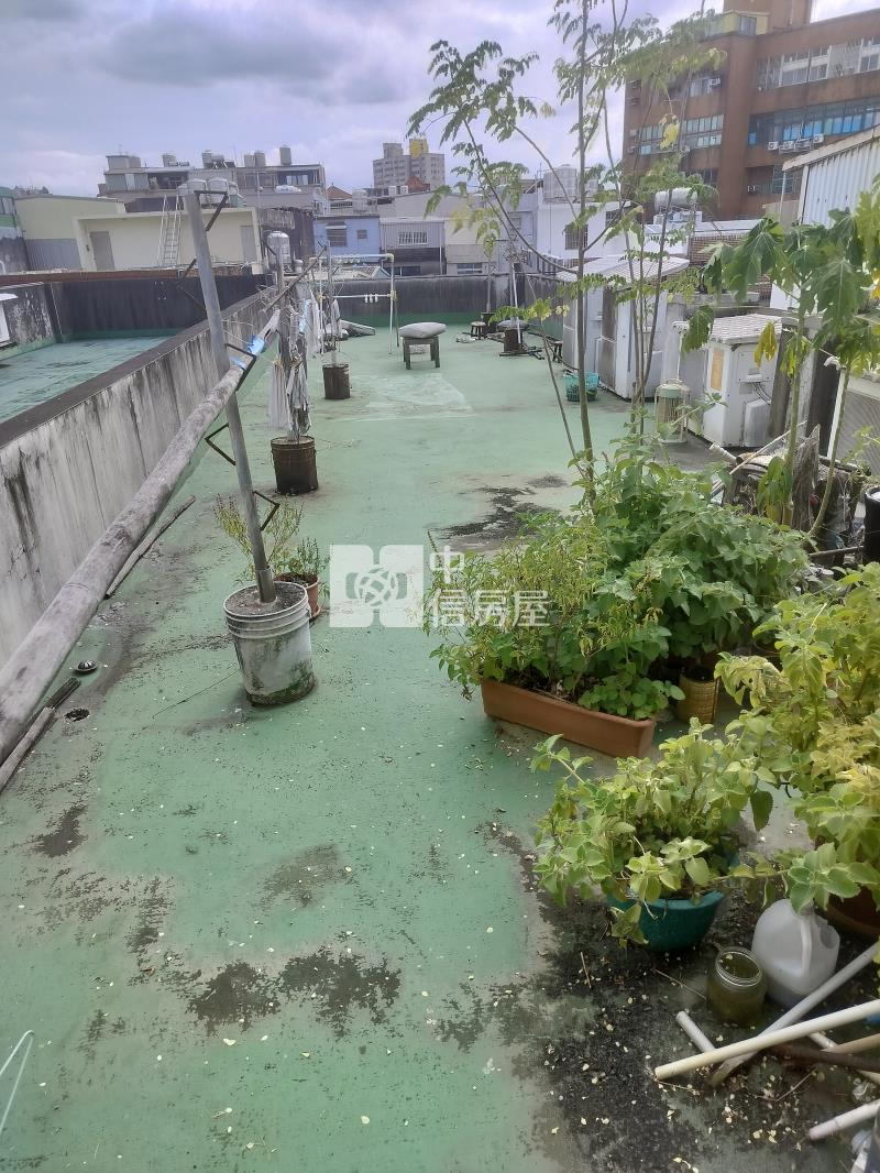 中壢火車站電梯百坪金透店房屋室內格局與周邊環境