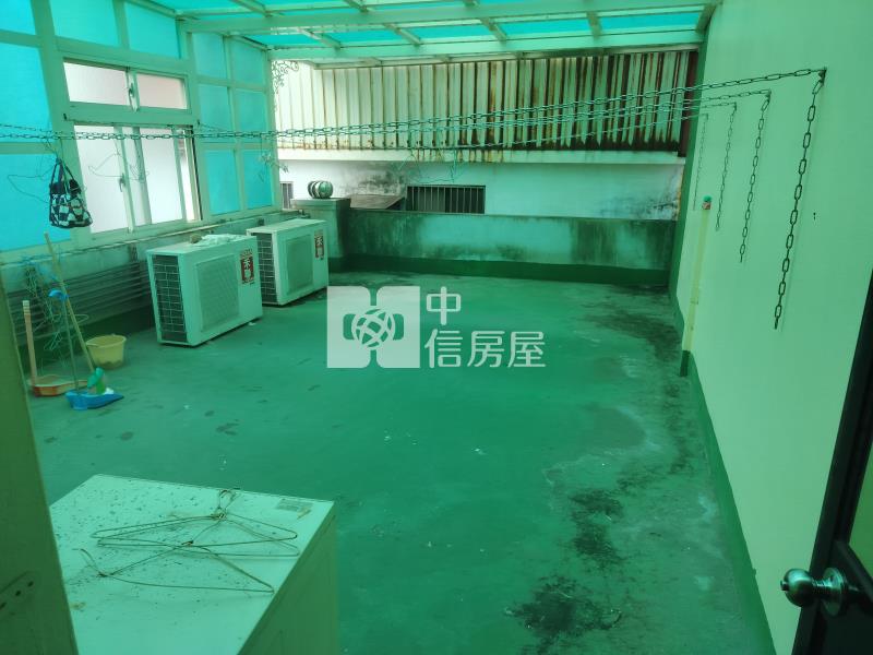 中壢火車站電梯百坪金透店房屋室內格局與周邊環境