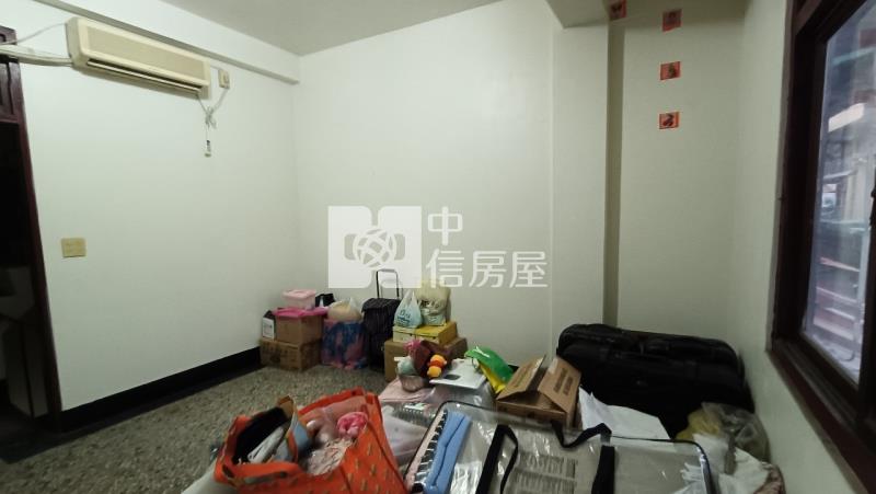 專簽員林中正路旁透天房屋室內格局與周邊環境