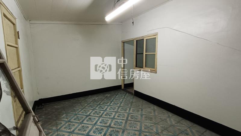 專簽員林中正路旁透天房屋室內格局與周邊環境