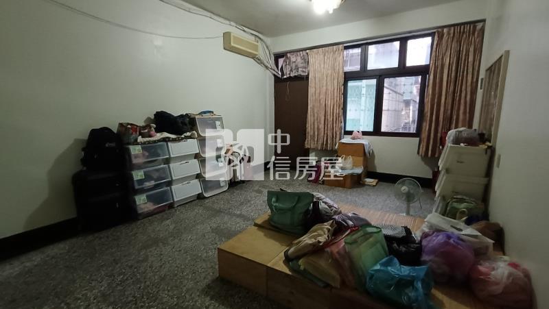 專簽員林中正路旁透天房屋室內格局與周邊環境