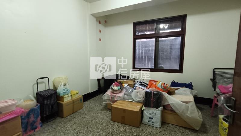專簽員林中正路旁透天房屋室內格局與周邊環境